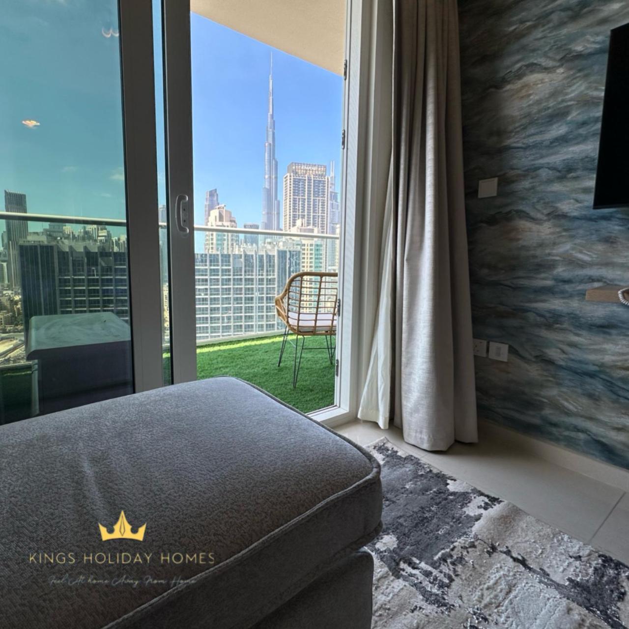 Reva Burj Khalifa View ,kings Holiday home